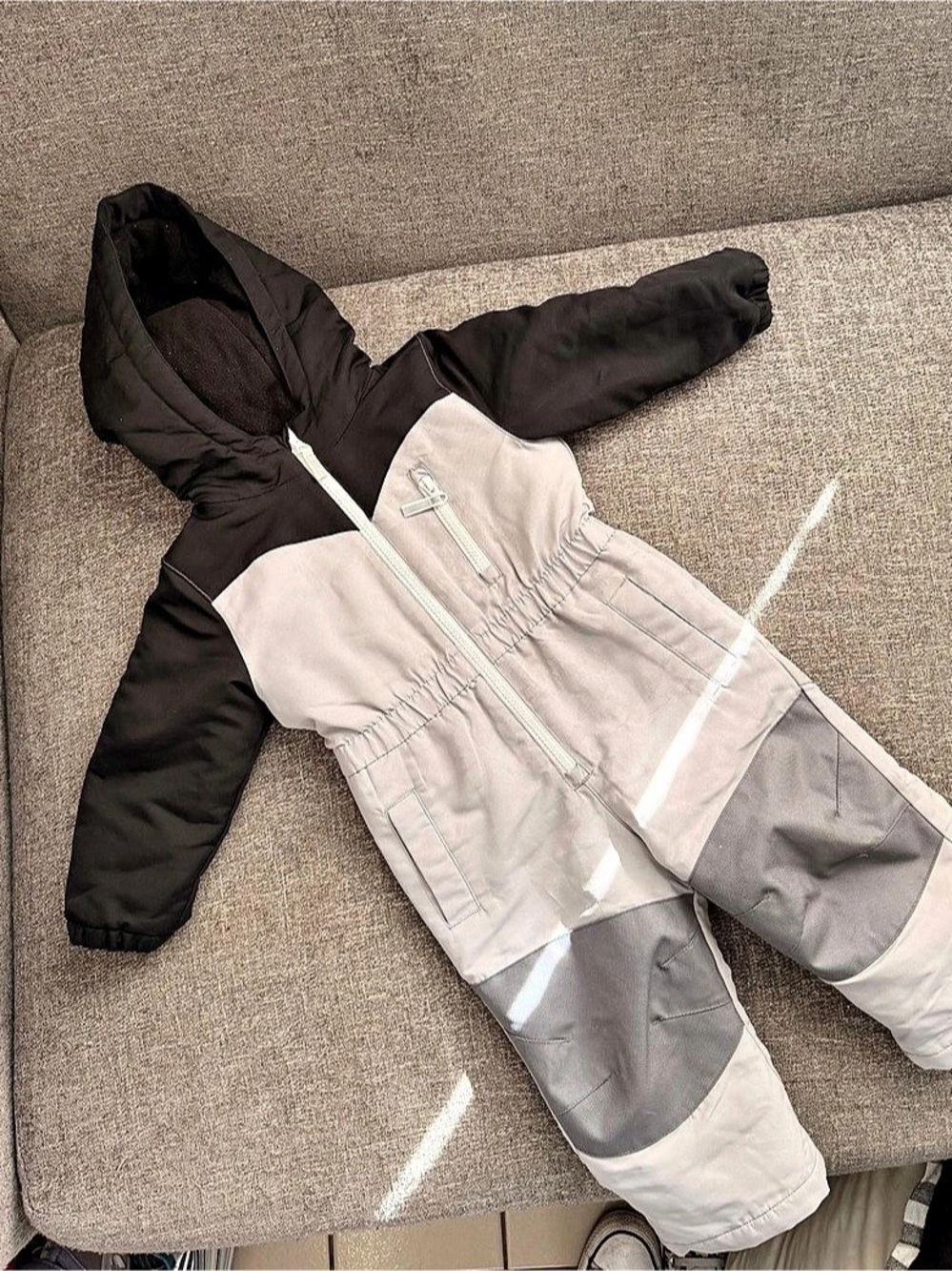SWISSTECH Baby Snowsuit Gray & Black Size 2T